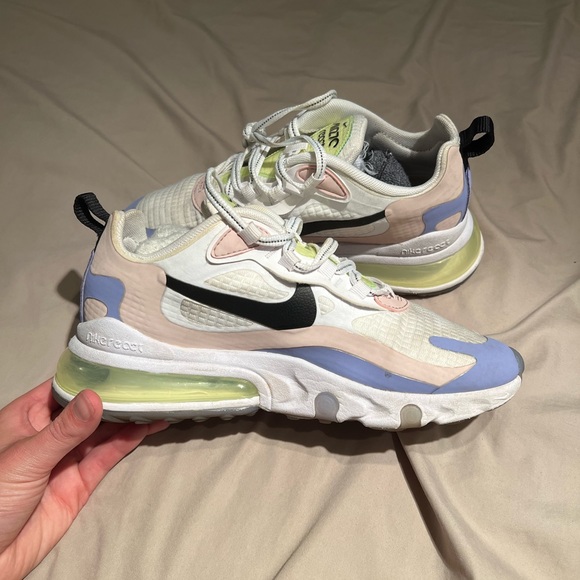 Nike Air Max- Air 70 React, size 6 - Picture 4 of 4